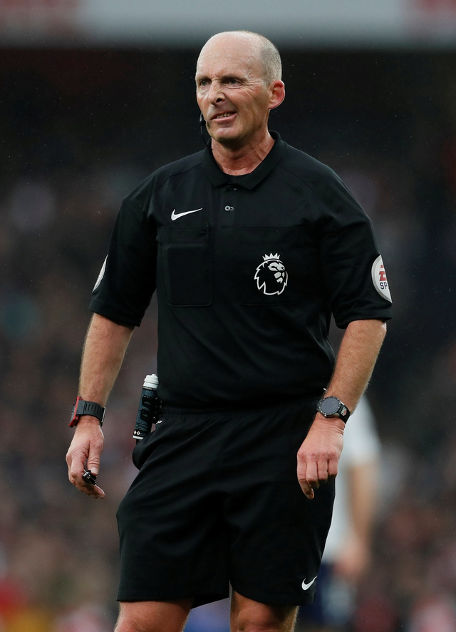 faker劫反杀岳伦视频