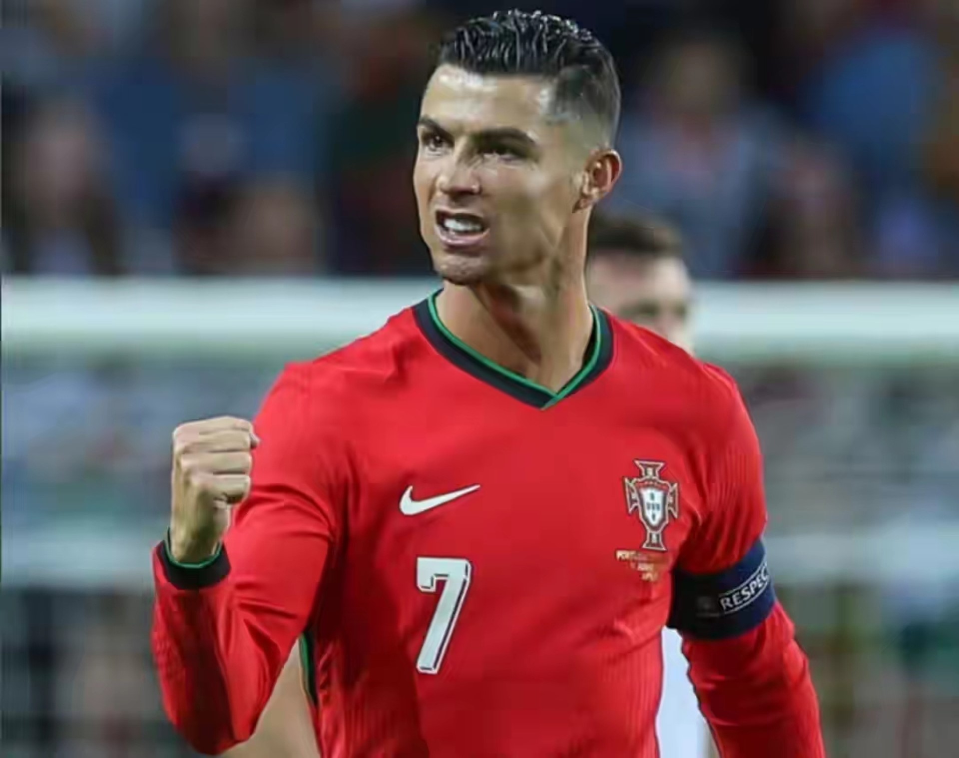 包含C罗连续十场比赛得分超过大比分获胜，中国队不断突破！全场沸腾不已的词条-ayx