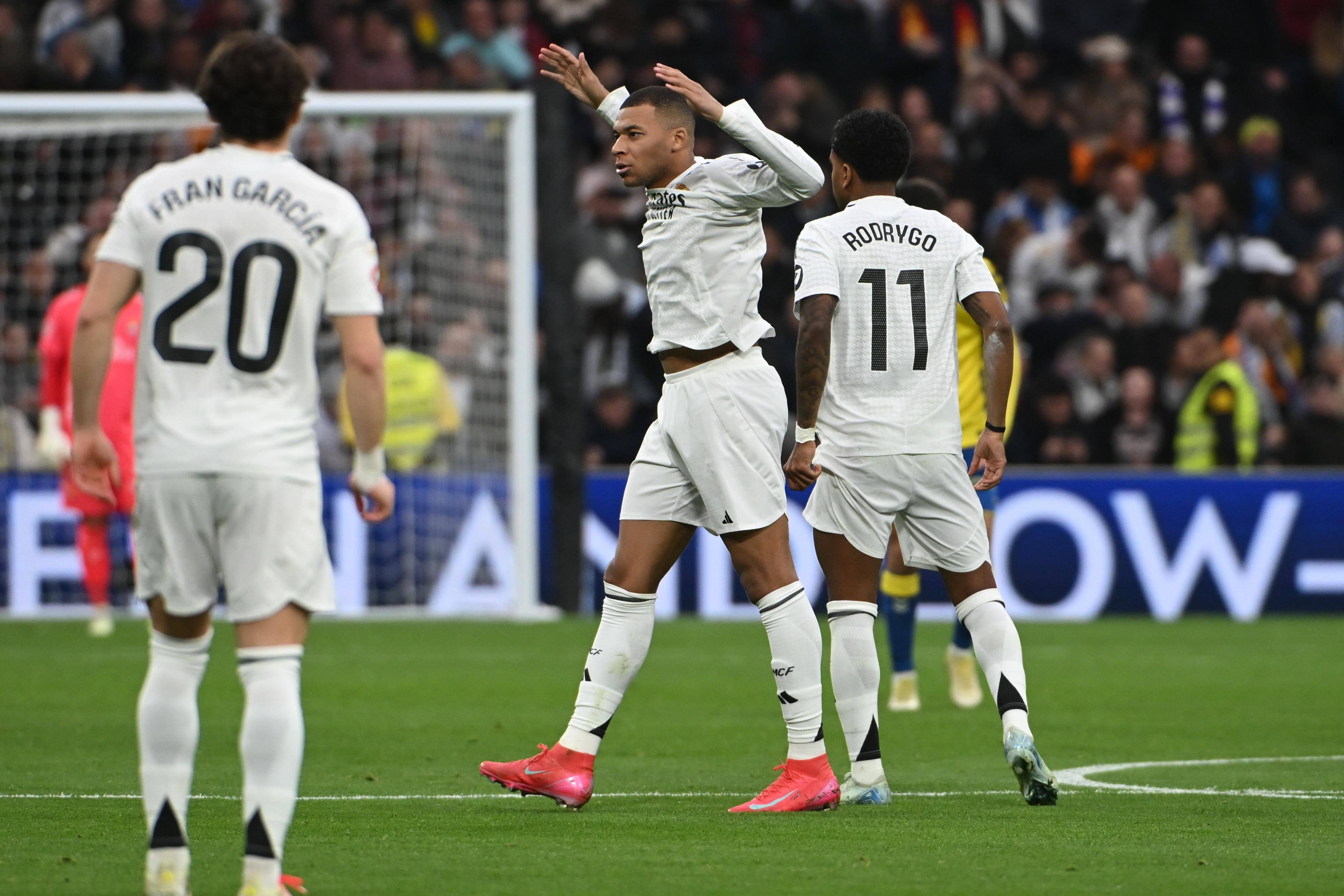 西甲今夜再迎强敌;广东宏远伤情更新;主帅态度——目标明确;数据趋势出现新变化的简单介绍-爱游戏体育