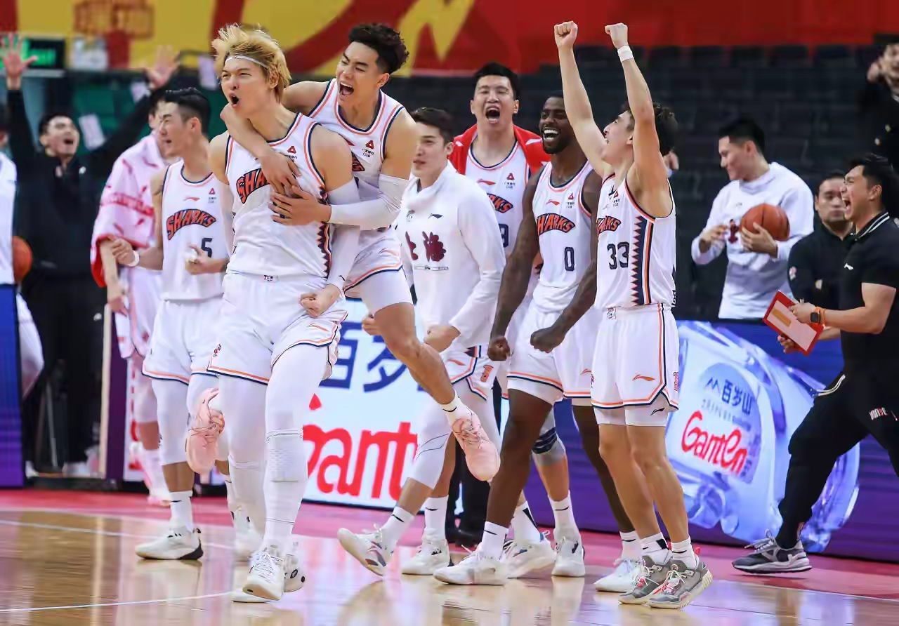 集结日山东男篮备战NBA常规赛；主帅复盘细节曝光；气氛紧张；细节决定成败的简单介绍-爱游戏